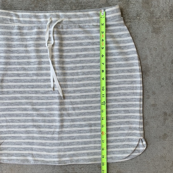Akini Striped Cream and Gray Sweatshirt Skirt - Picture 6 of 9